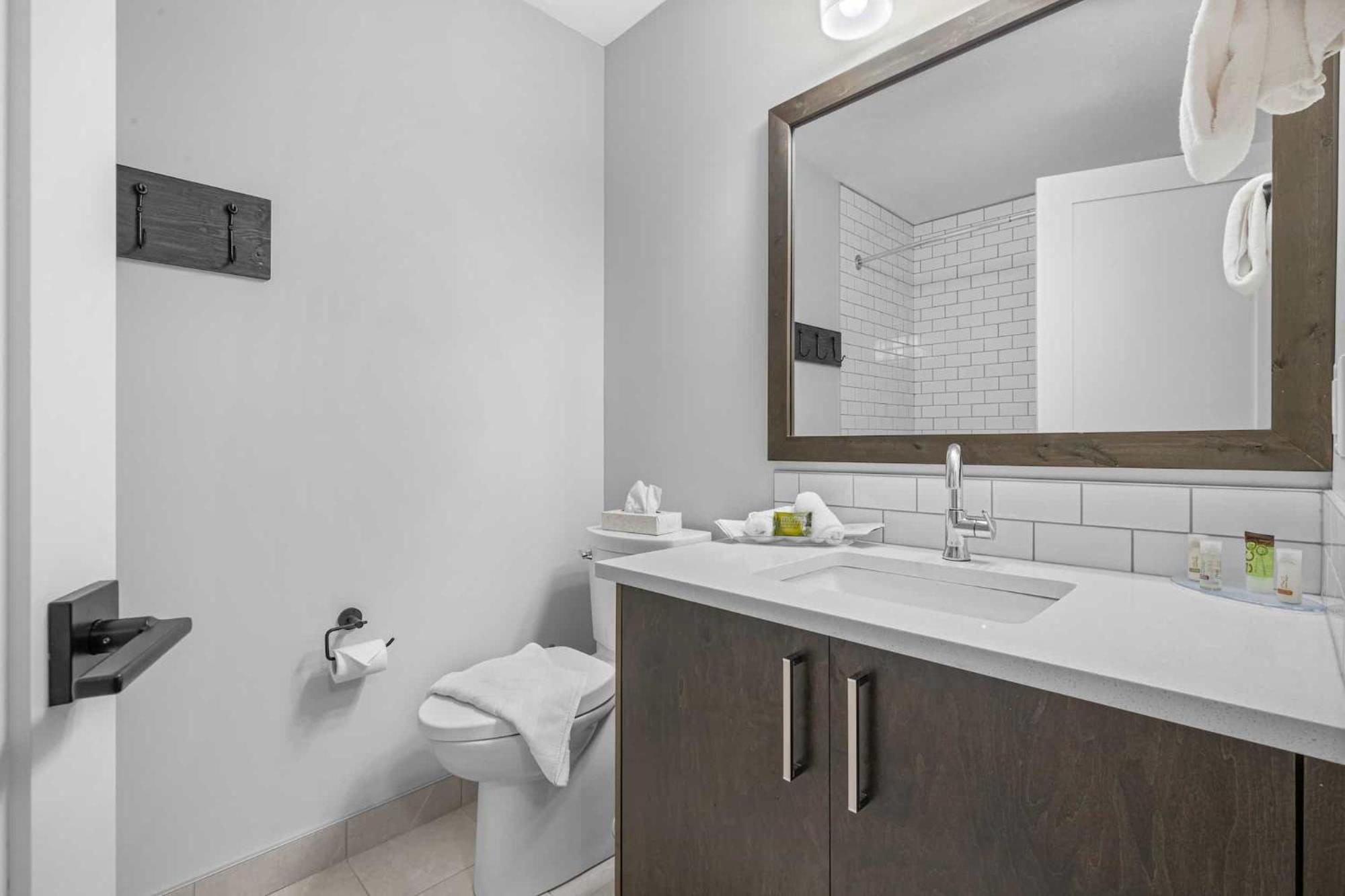 Hotel Northwinds By Basecamp Canmore Habitación foto